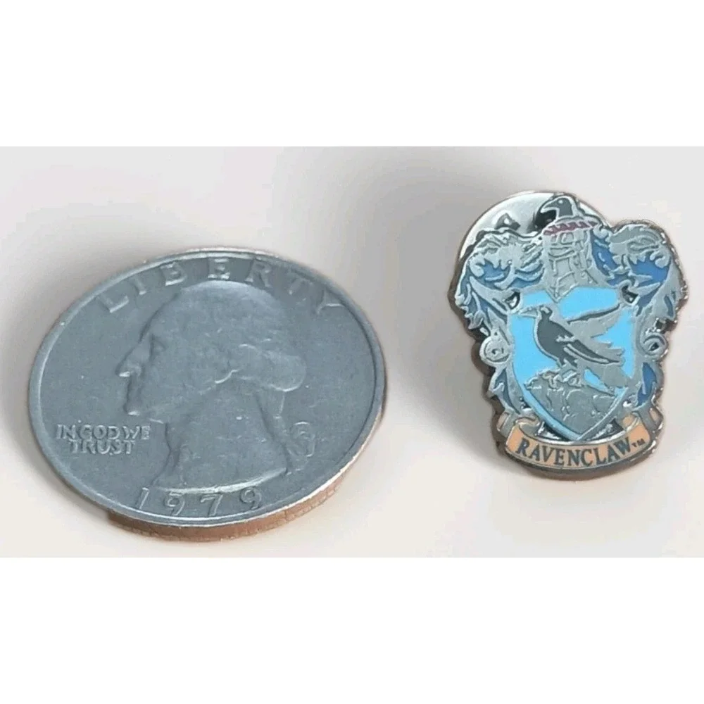 Universal Studios Harry Potter Ravenclaw Crest Enamel Hat Lapel Pin Pinback